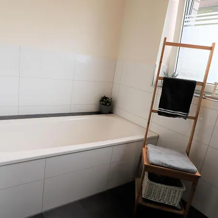 Rawe West - Fuer 4 Personen, Zentrale Lage, Gehobene Und Moderne Ausstattung *